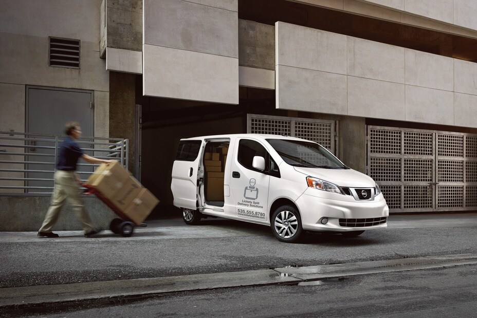 nissan commercial dealers near me