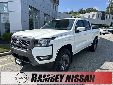 2025 Nissan Frontier SV Truck