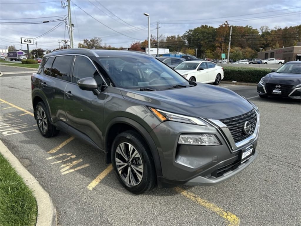 Used 2021 Nissan Rogue SV SUV