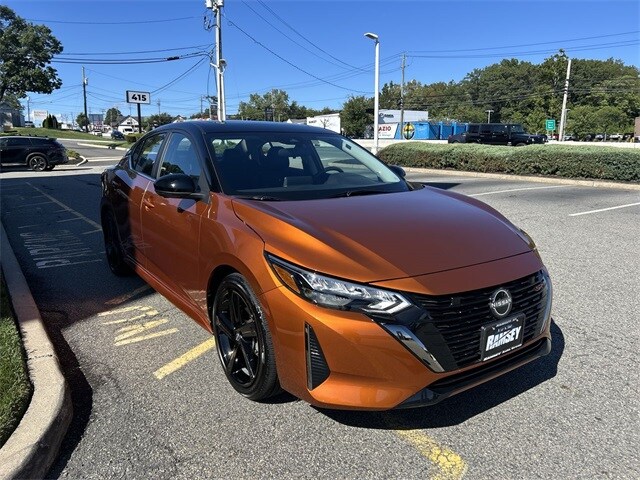 2024 Nissan Sentra SR photo 2