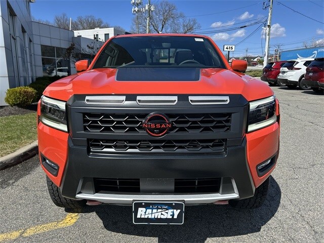 2025 Nissan Frontier PRO-4X photo 3