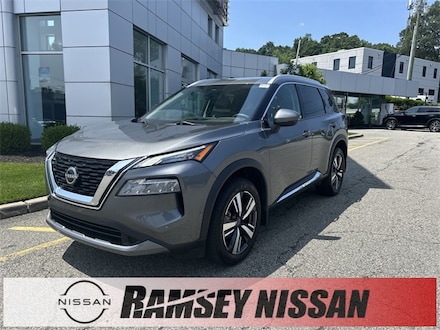 2023 Nissan Rogue SL SUV