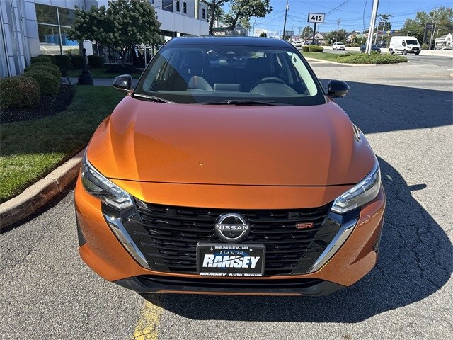 2024 Nissan Sentra SR photo 3
