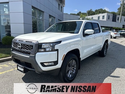 2025 Nissan Frontier SV Truck