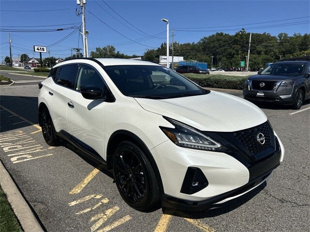 2024 Nissan Murano SV photo 2