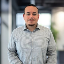 Staff member Ivan Casiano from ID_bd0df9b89167