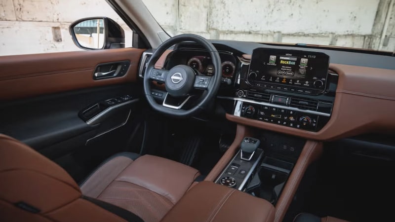 2025%20nissan%20pathfinder.jpg