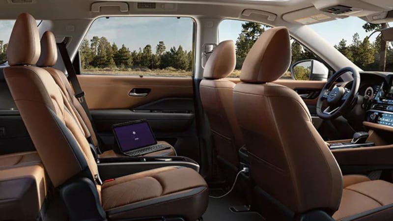 2025%20nissan%20pathfinder.jpg