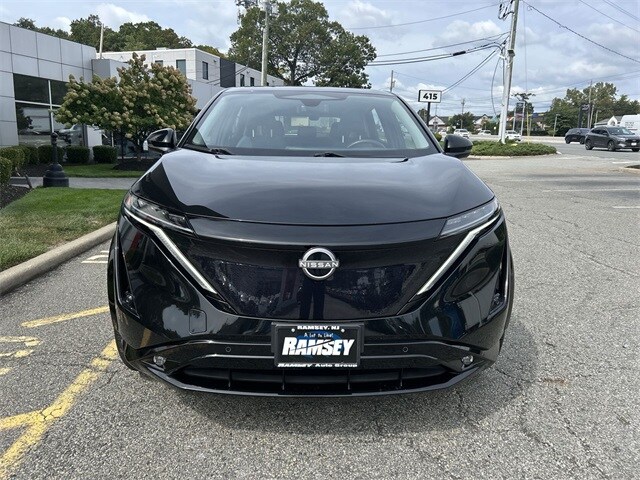 2023 Nissan ARIYA Platinum e-4ORCE photo 2
