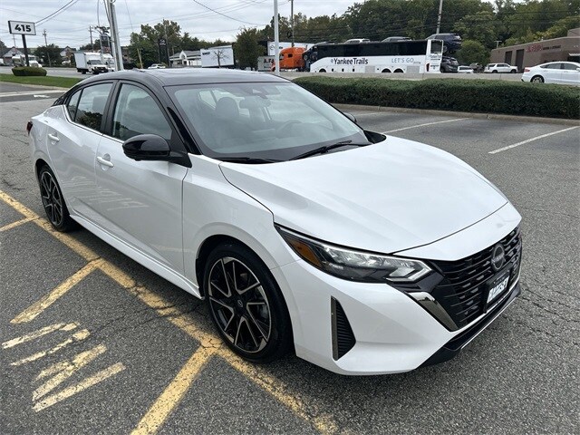 2024 Nissan Sentra SR photo 2