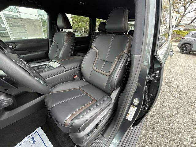 2026 Nissan Armada SL - Photo 11