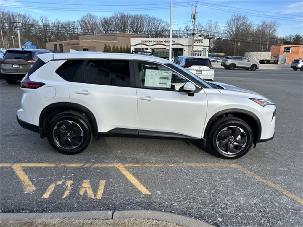 Used 2025 Nissan Rogue SV SUV