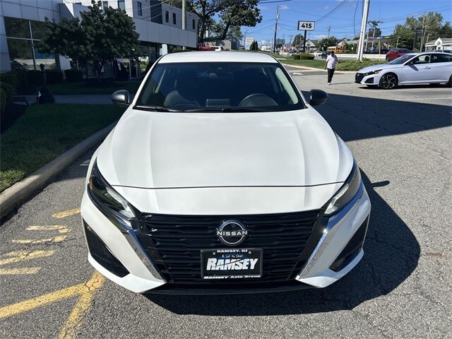 2024 Nissan Altima 2.5 SV photo 3