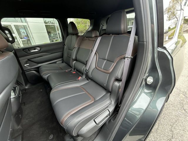 2026 Nissan Armada SL - Photo 13
