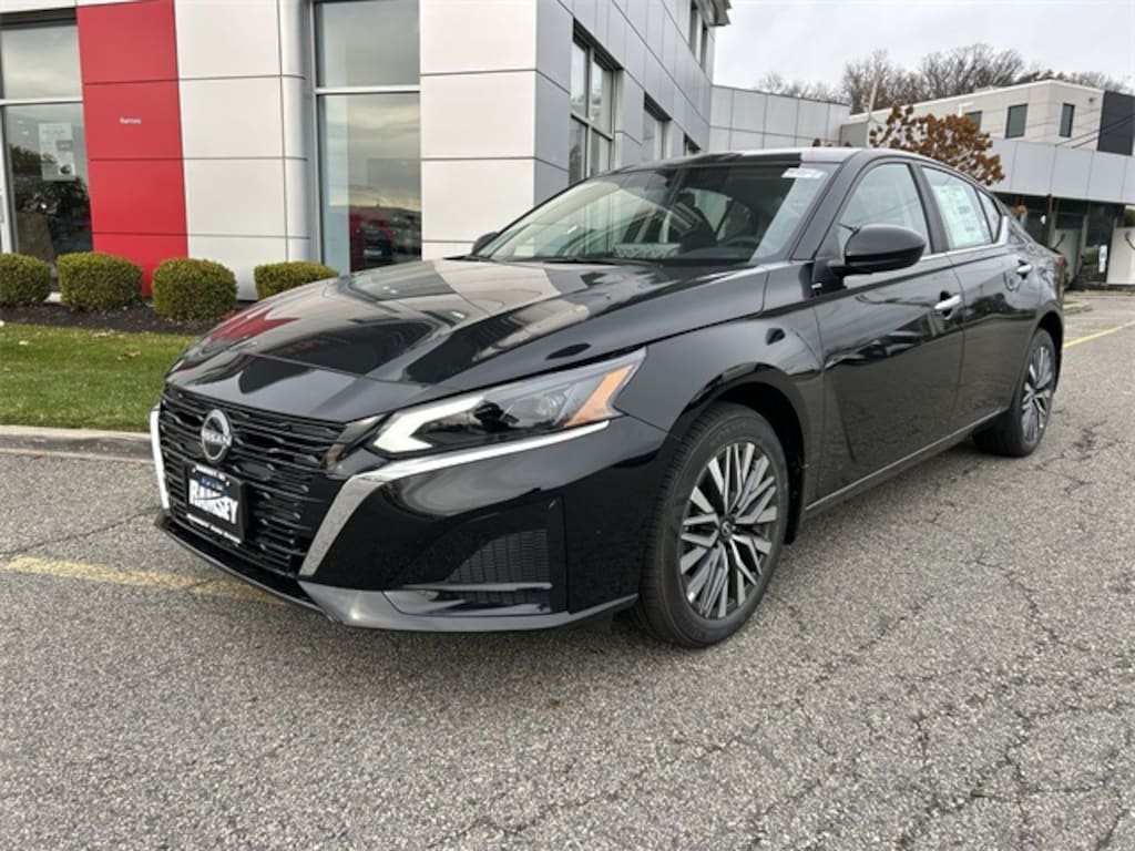 New 2025 Nissan Altima 2.5 SV Sedan