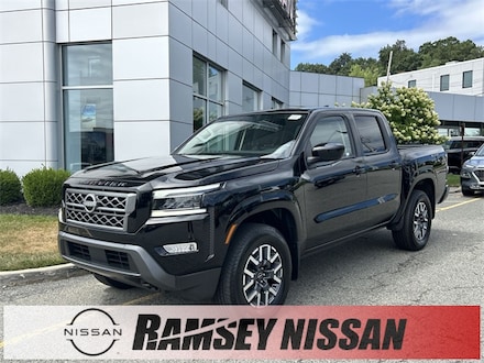 2024 Nissan Frontier SL Truck