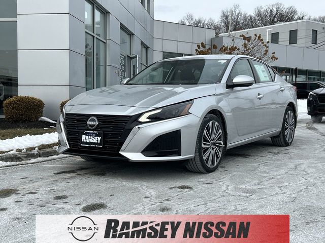 2025 Nissan Altima SL