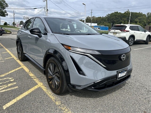 2024 Nissan ARIYA Engage Evolve+ Empower photo 2