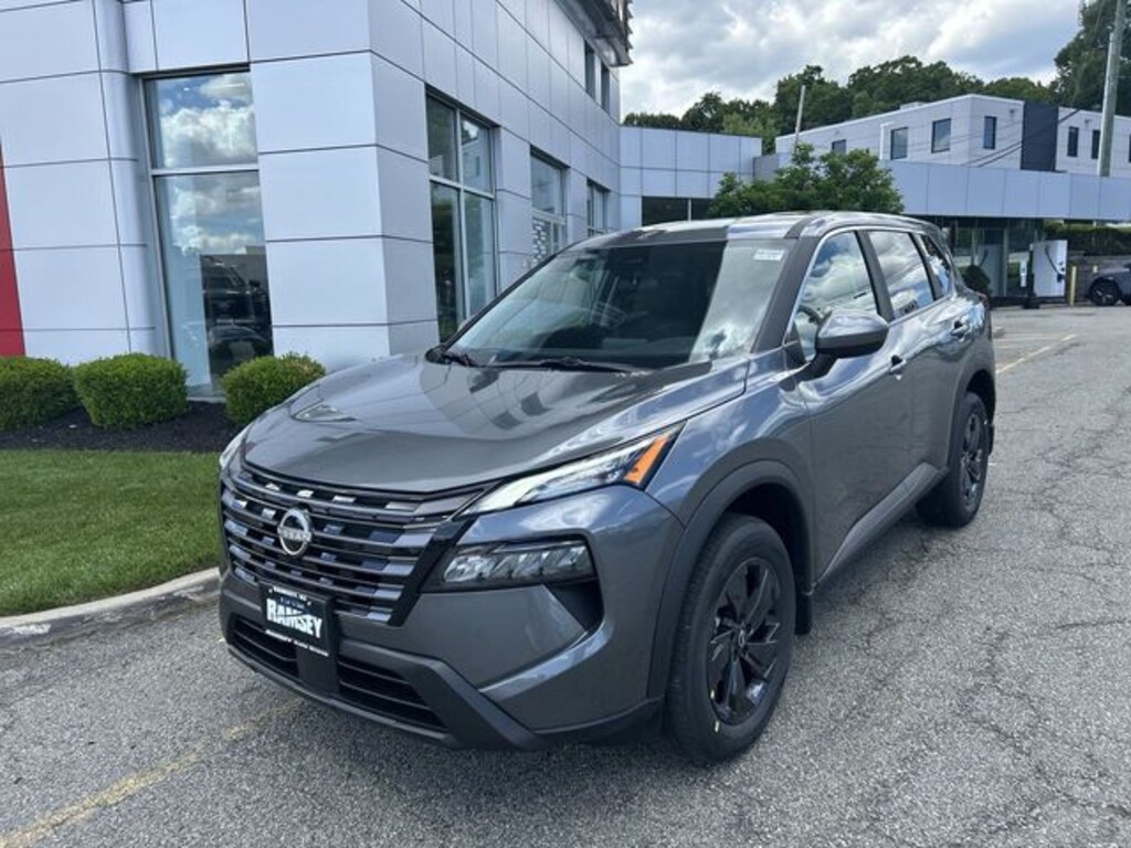 New 2026 Nissan Rogue SV SUV