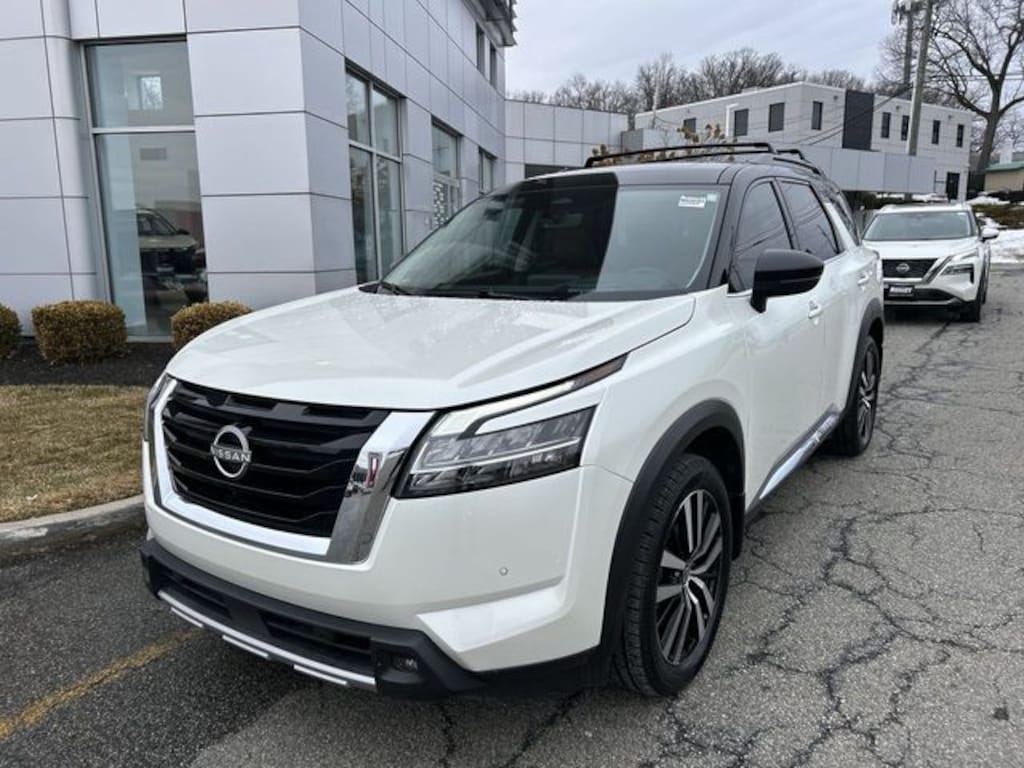 Certified 2023 Nissan Pathfinder Platinum SUV