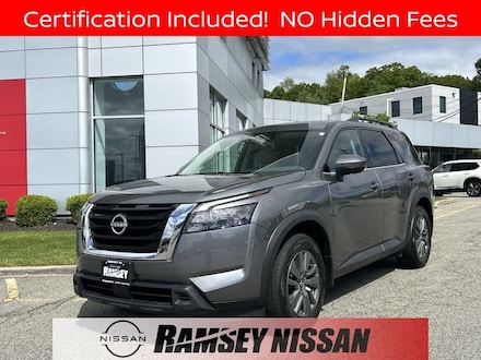 2024 Nissan Pathfinder SV SUV