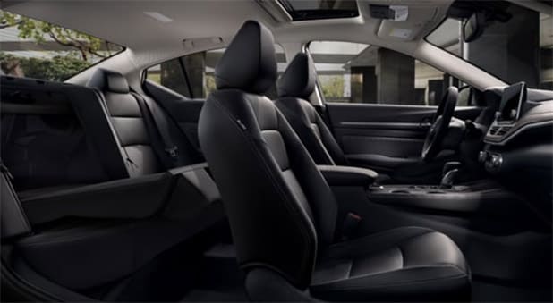 22-altima-seating.jpg