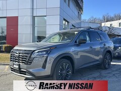 2026 Nissan Pathfinder SL SUV
