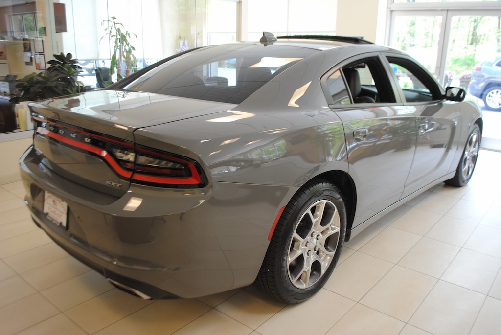 Used 2017 Dodge Charger SXT 3.6 Sedan