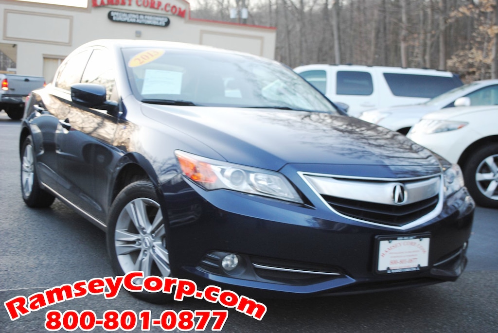 Used 2013 Acura ILX Hybrid 1.5 Technology Package Sedan