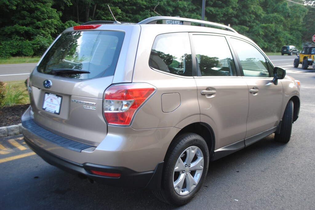 Used 2015 Subaru Forester 2.5i SUV
