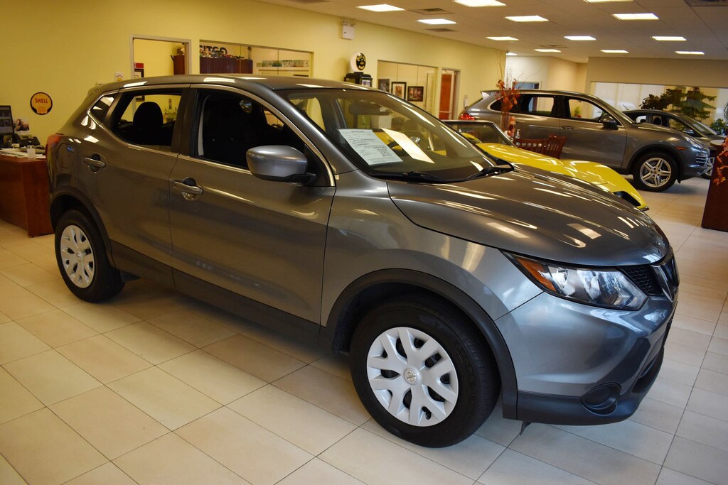 Used 2019 Nissan Rogue Sport S 2.0 SUV