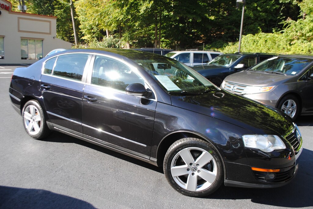 Used 2009 Volkswagen Passat Komfort 2.0T Sedan