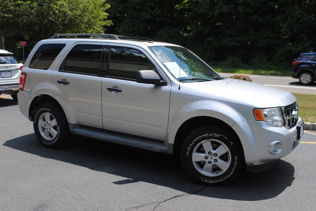 Used 2010 Ford Escape XLT 2.5 SUV