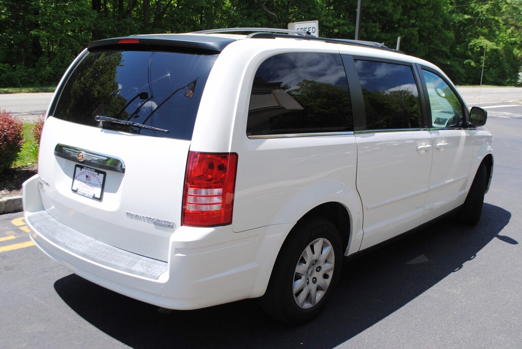Used 2009 Chrysler Town & Country LX 3.3 Van