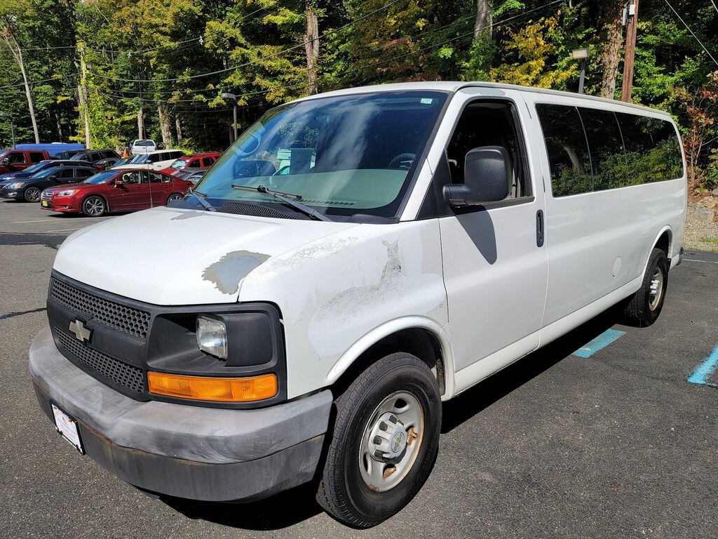 Used 2008 Chevrolet Express LT 6.0 PASSENGER VAN Van