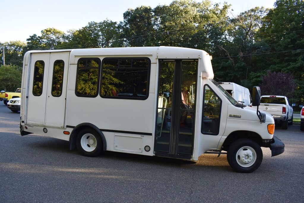 Certified 2007 Ford E-350 Cutaway 6.8 Truck