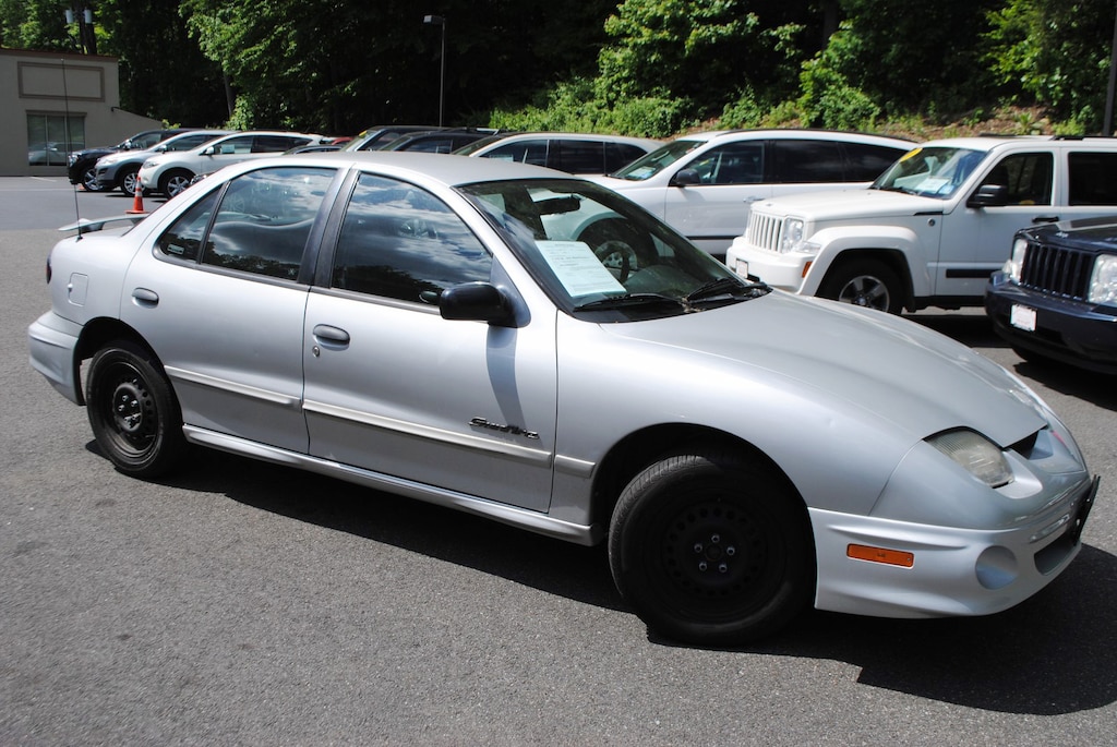Used 2000 Pontiac Sunfire SE 2.2 Sedan