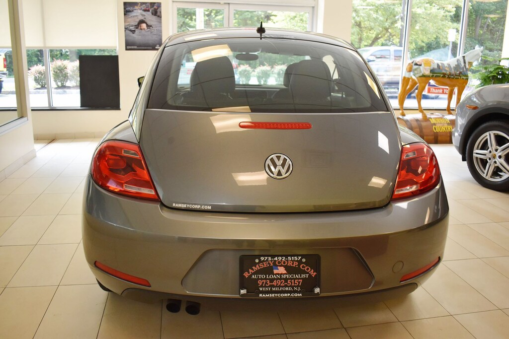 Used 2012 Volkswagen Beetle 2.5L Hatchback