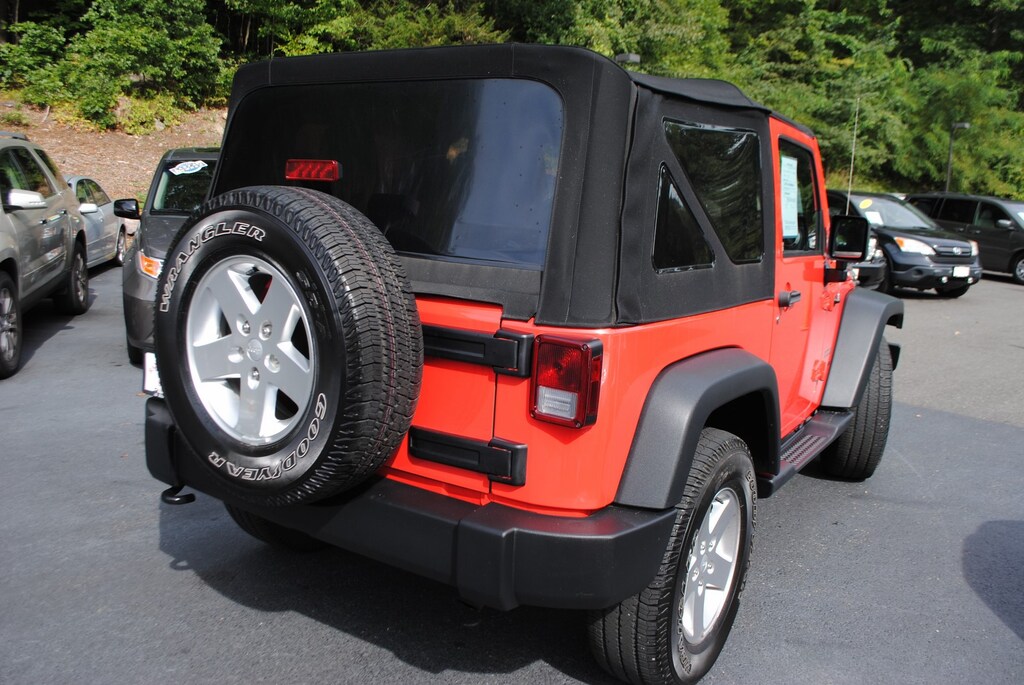 Used 2013 Jeep Wrangler Sport 3.6 SUV