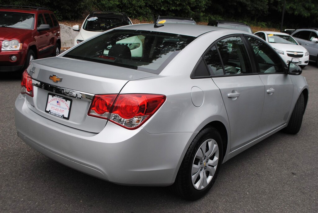 Used 2013 Chevrolet Cruze LS 1.8 Sedan