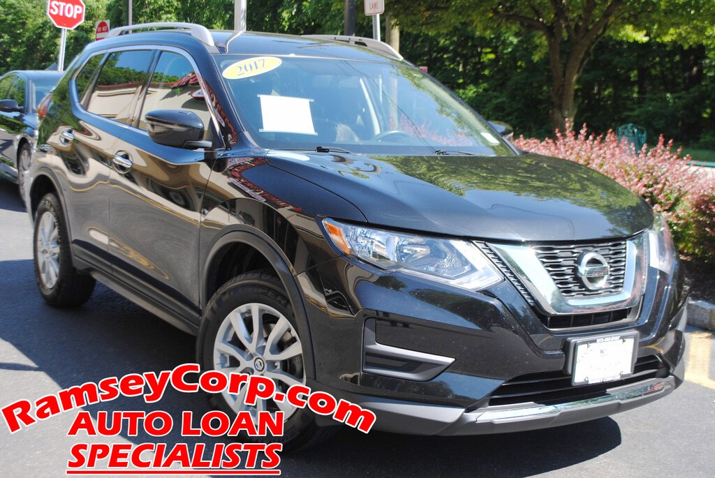Used 2017 Nissan Rogue SV 2.5 SUV
