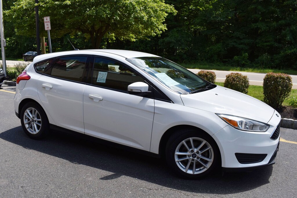Used 2017 Ford Focus SE 2.0 Hatchback