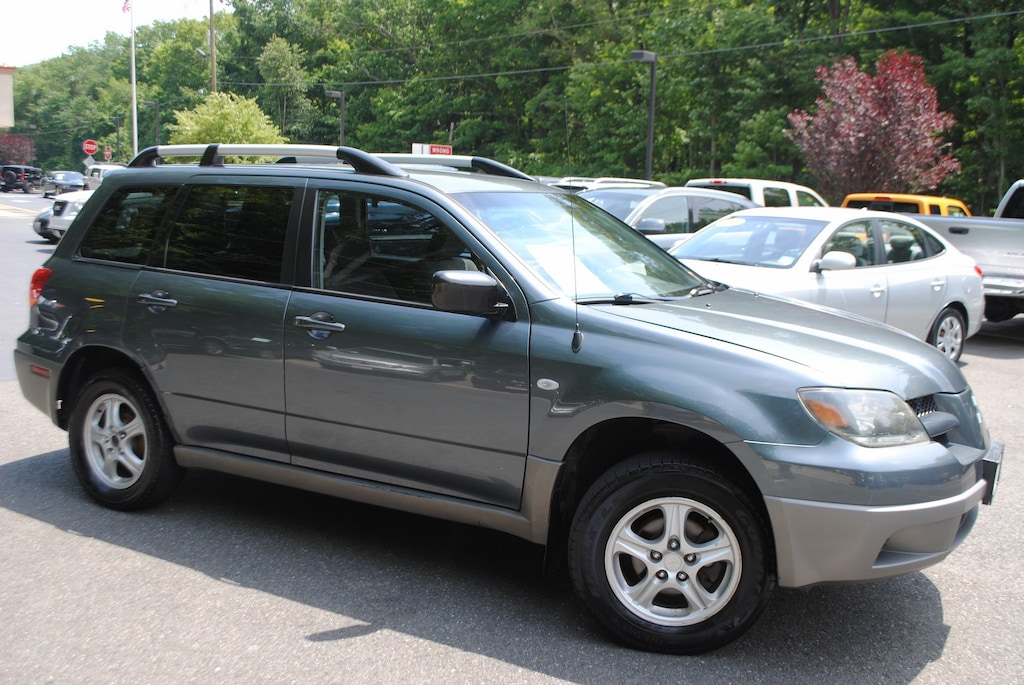 Used 2003 Mitsubishi Outlander LS 2.4 SUV