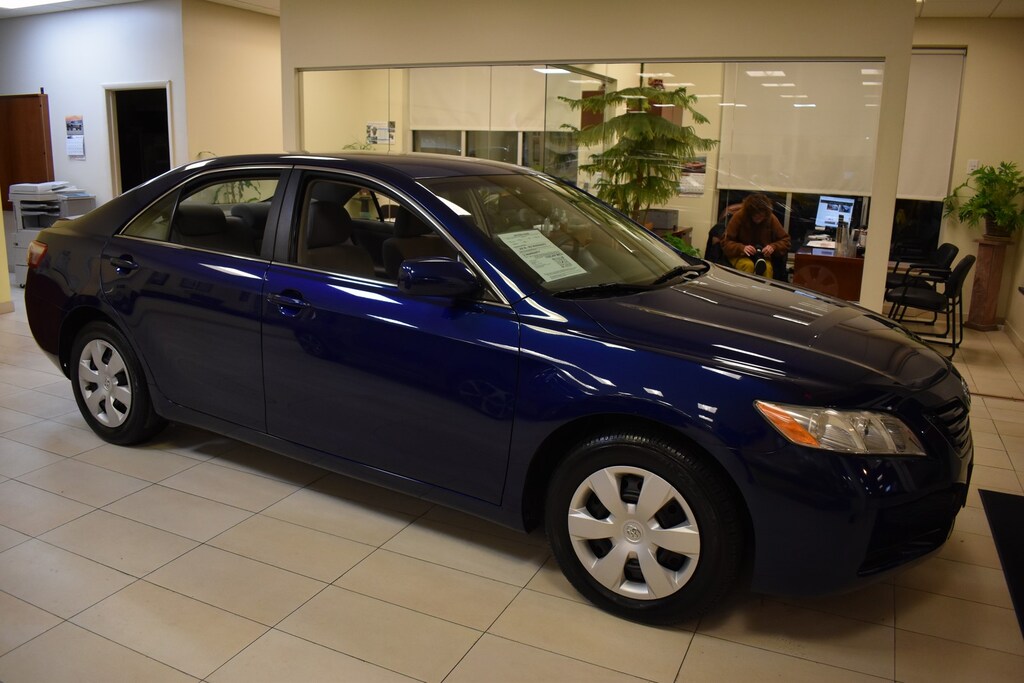 Used 2007 Toyota Camry LE 2.4 Sedan