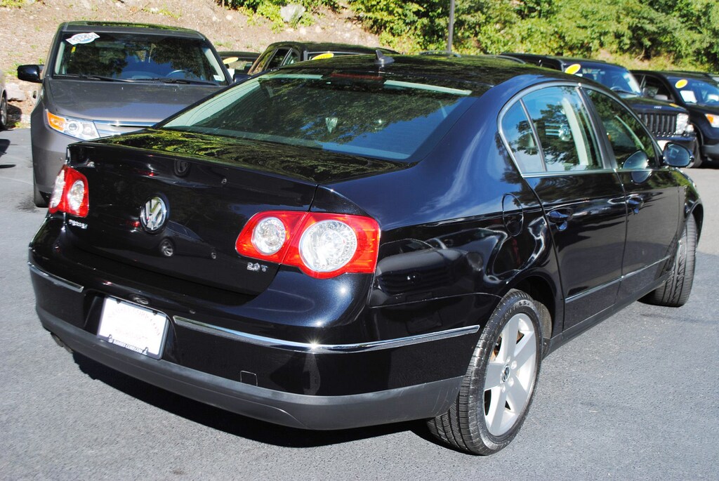 Used 2009 Volkswagen Passat Komfort 2.0T Sedan