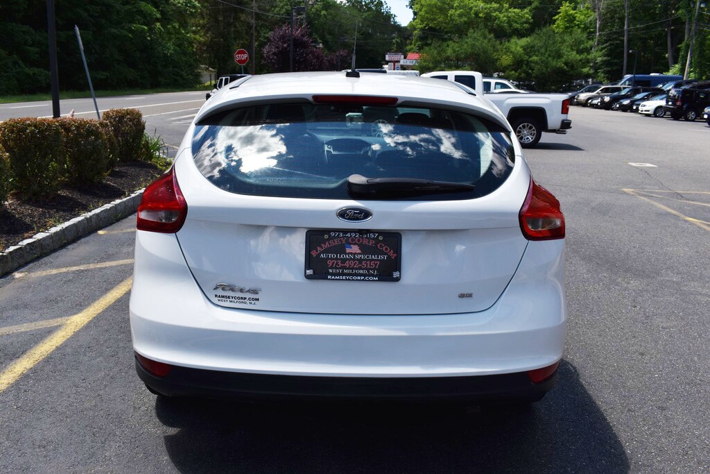 Used 2017 Ford Focus SE 2.0 Hatchback