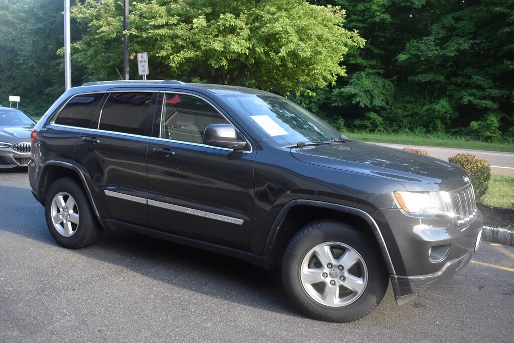 Used 2011 Jeep Grand Cherokee Laredo 3.6 SUV
