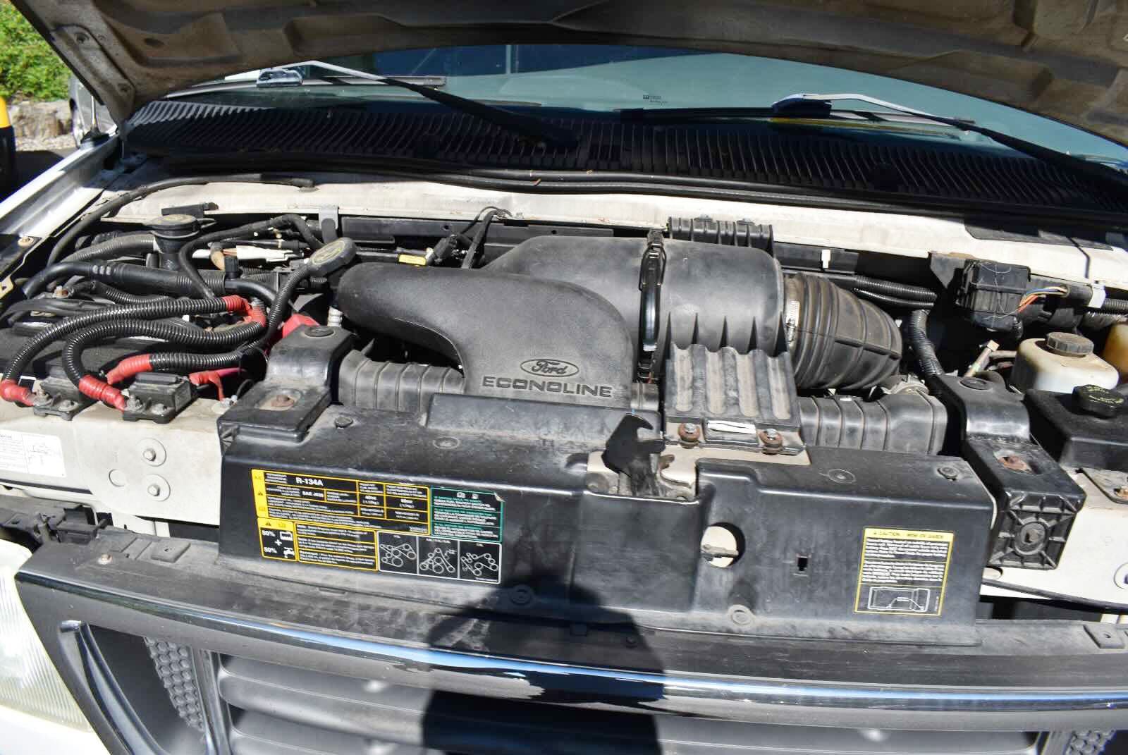2005 Ford Econoline - Photo 43
