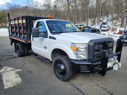 2011 Ford F-350 Chassis XLT Truck Regular Cab