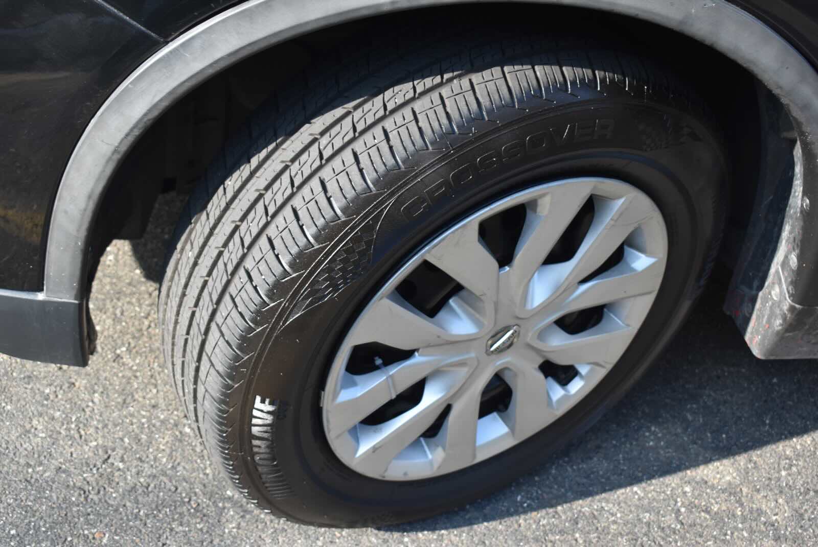2018 Nissan Rogue S - Photo 34